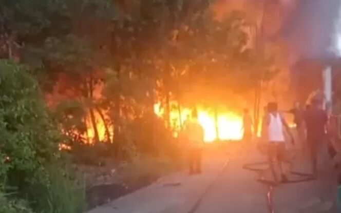 
 Lagi, Diduga Penyulingan Minyak Ilegal di Muba Terbakar