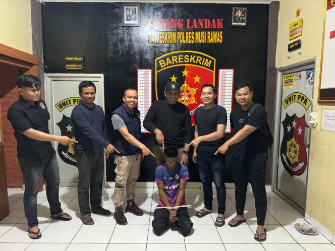 
 Tidak Sampai 12 Jam, Polsek Muara Lakitan Bekuk Pencuri Hp