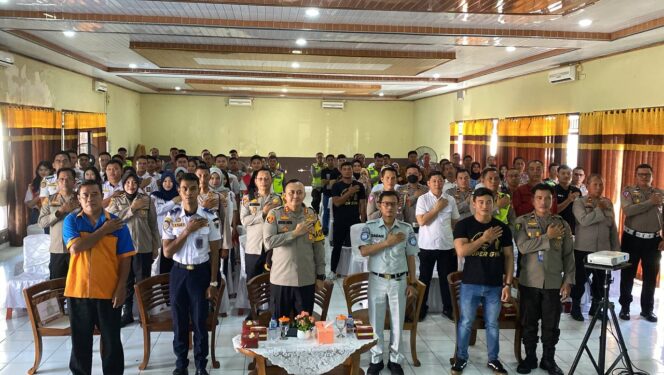 
 Menyambut HUT Bhayangkara Ke 78, Sidokkes Polres Lubuklinggau Mengadakan Kegiatan Pelatihan BHD, Penyuluhan Kesehatan Mengenai Gejala TBC dan Pencegahannya