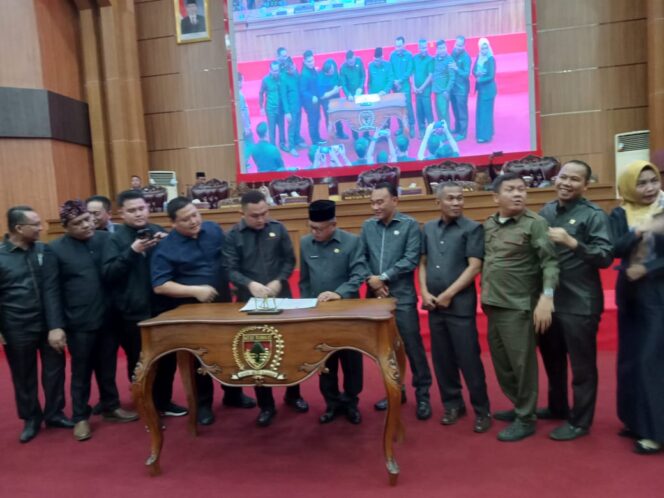 
 DPRD Mura Rapat Paripurna, Bahas Tiga Agenda