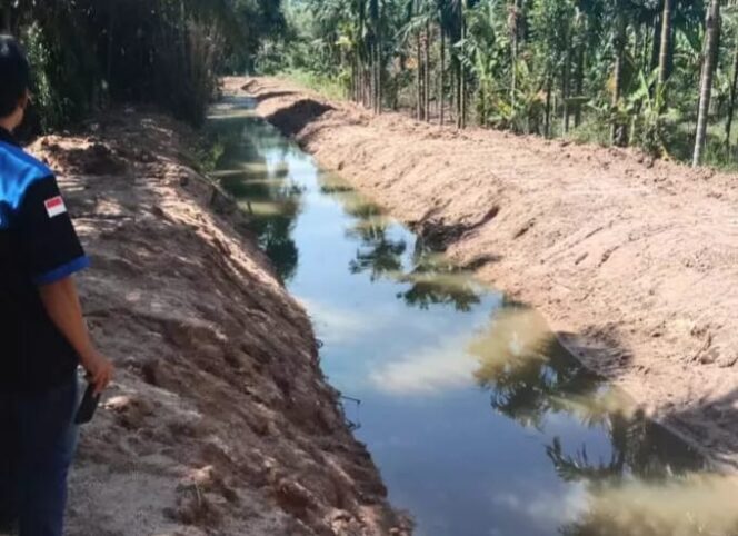 
 Pembuangan Limbah Pabrik PT Agro Gading Sejahtera Picu Aksi Protes LSM dan Ormas