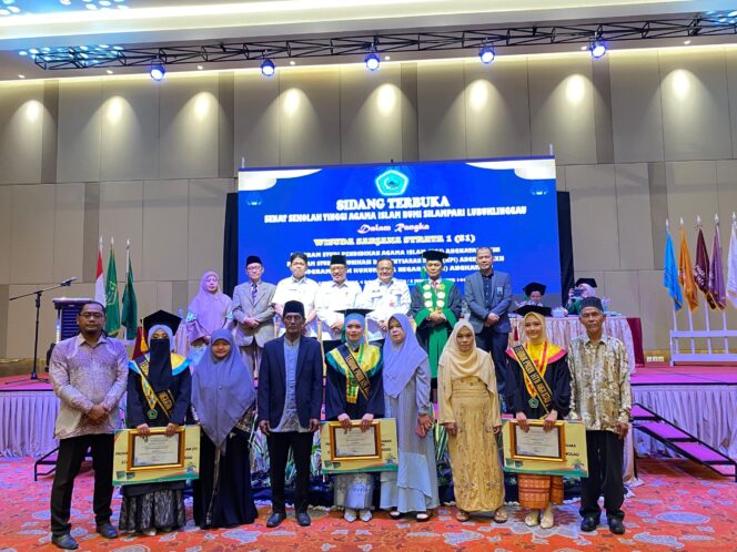 
 59 Lulusan Sarjana STAI Lubuklinggau, di Wisuda