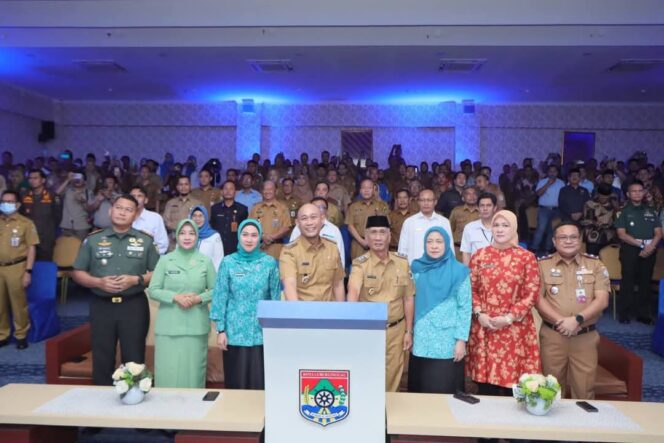 
 Wali Kota Launching Logo Linggau Juara