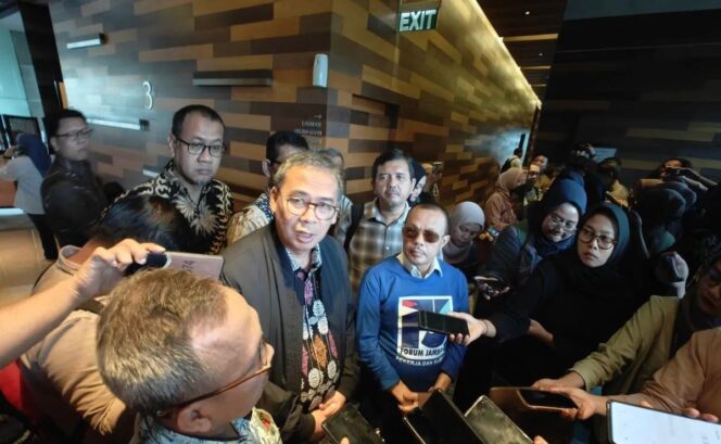 
 Forum Jamsos Tolak KRIS Satu Ruang Perawatan, Nilai Kebijakan Pemerintah Tak Libatkan Pekerja