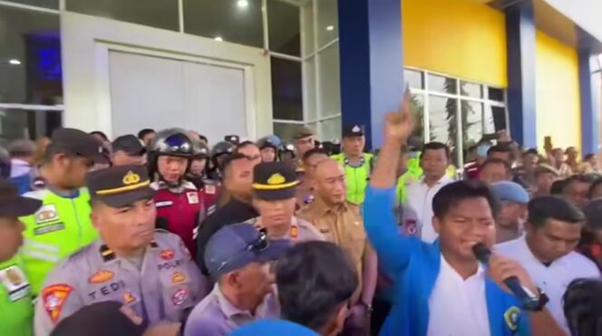 
 100 Hari Kerja Wali kota Lubuklinggau, Mahasiswa Meneriakkan “Yopi Ingkar Janji”