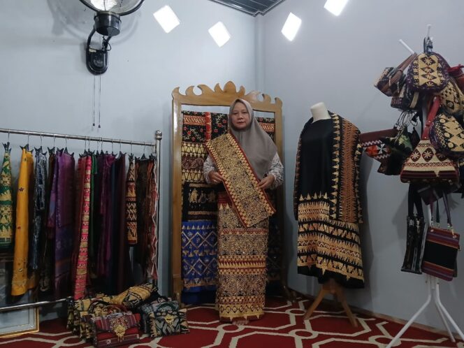 
 Tapis Pringsewu dari Hobi Menjadi Ladang Rezeki