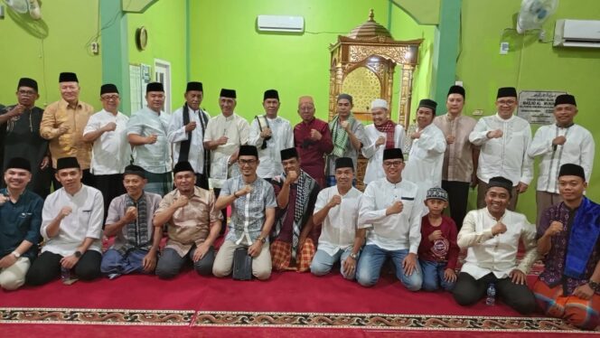
 Wawako H Rustam Effendi Safari Ramadhan di Masjid Al Mukhlisin Puncak Kemuning