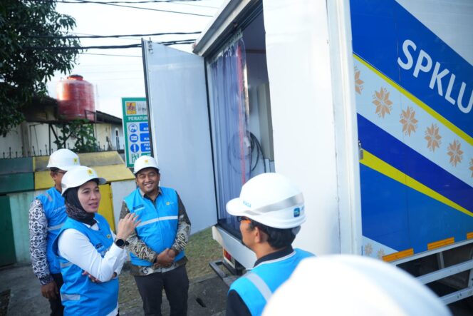 
 Direktur Distribusi PLN Tinjau dan Pastikan Kesiapan Listrik serta SPKLU di Palembang Jelang Mudik Idul Fitri 1447 H