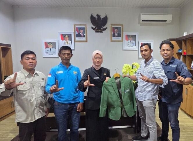 
 Jelang Pelantikan, Wabup Widia Ningsih. SH. MH Sambut Hangat Kehadiran Jajaran Pengurus SMSI Lahat