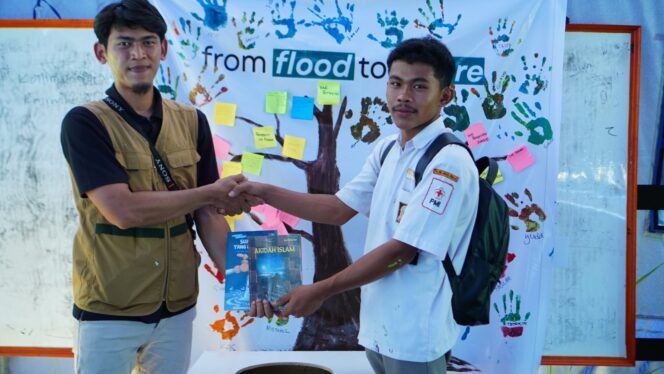 
 PTBA Perkuat Pemulihan Psikologis dan Sarana Pendidikan Pascabanjir Sumatera