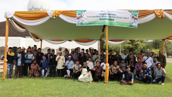 
 Perkuat Pemahaman Syariat, PTBA Gelar Pelatihan Penyembelihan Hewan Kurban