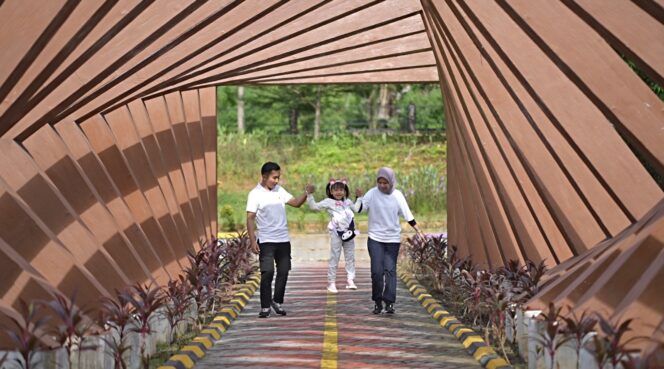 
 Komitmen Wujudkan Lingkungan Ramah Anak, PTBA Kantongi Apresiasi Bupati Muara Enim
