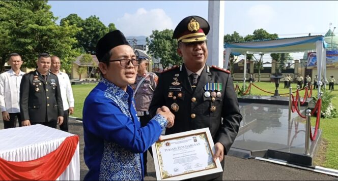 
 HUT Bhayangkara ke-80, PWI Kota Lubuklinggau Anugerahkan Penghargaan “Kapolres Sahabat Pers 2026”