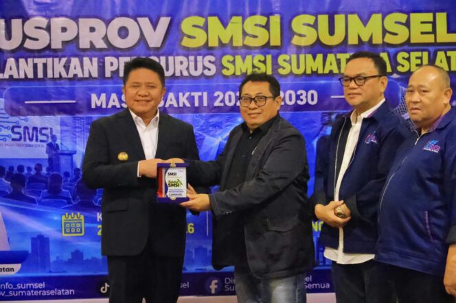 
 Gubernur Sumsel Herman Deru Dorong SMSI Kawal Informasi Desa, Perkuat Peran Media dalam Pembangunan Sumsel